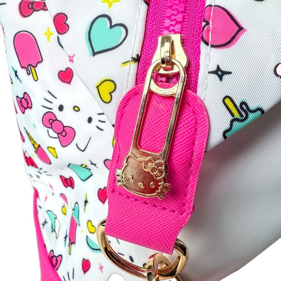 NWT Sanrio Hello Kitty Ice Cream Travel Bag Carry-On / Beach Tote🍦🎀🧳 - Picture 4 of 16